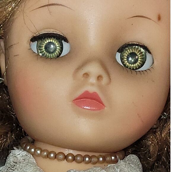 19" 50s Vintage Teenage High Heel Fashion Doll~ Wedding Dress & Heels By Uneeda - Picture 16 of 16